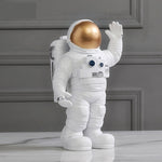 Space Man Astronau Statue