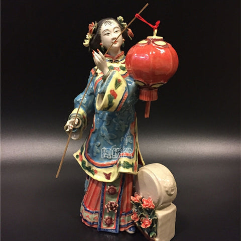 Chinese Lady Statue